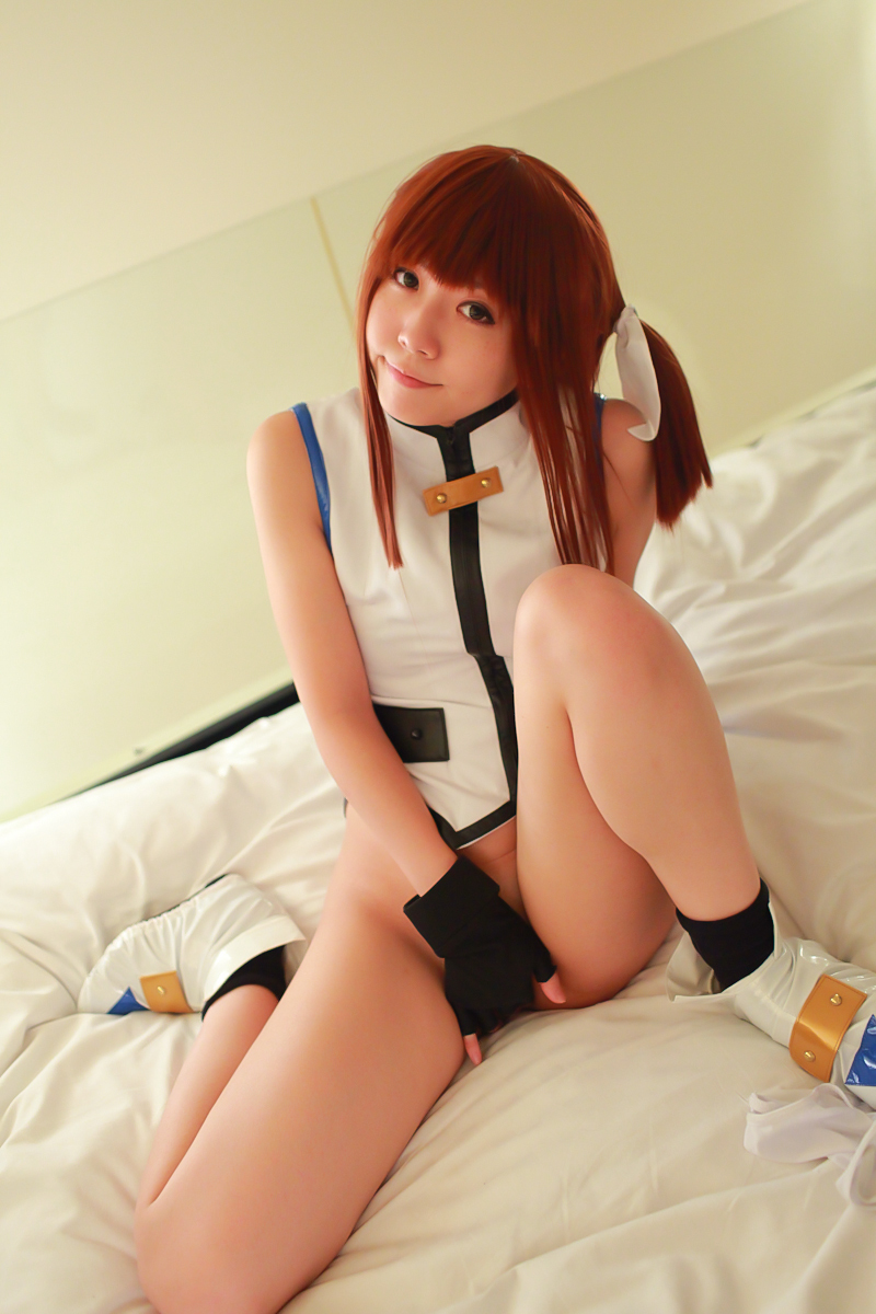 [Cosplay]  Hot Maho Shojo Lyrical Nanoha 诱惑的动作
